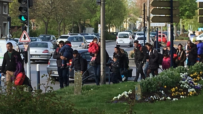 Un millier de migrants errent dans la nature après l’incendie du camp de Grande Synthe !