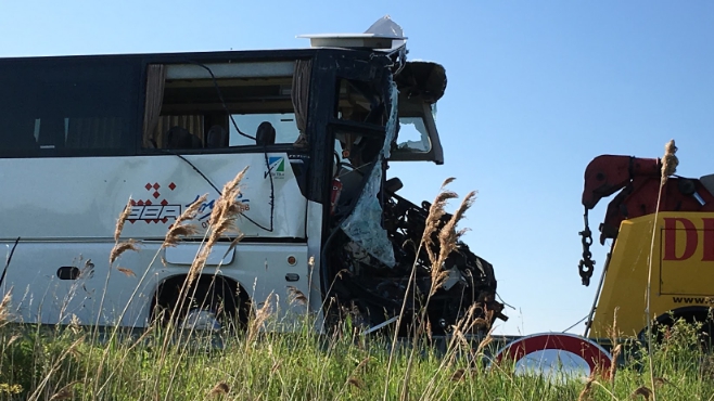 Un appel à témoin est lancé pour comprendre les causes d'accident de bus sur l'A16