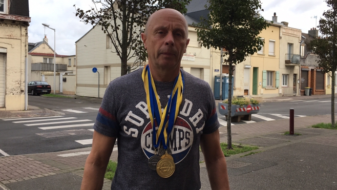 Portrait : Patrick Blard, champion du monde d'haltérophilie à 62 ans