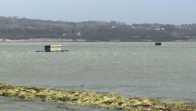 2 chasseurs bloqués dans une hutte en baie de Canche