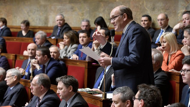 Le député du montreuillois dénonce la « politique injuste et inefficace du gouvernement ».