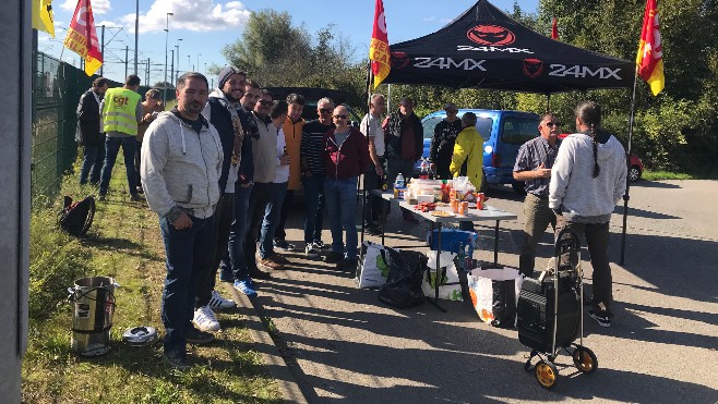 Piquet de grève des cheminots à Fréthun