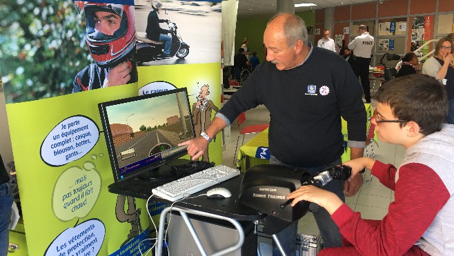 Berck: une journée sécurité routière à l'institut Calvé avec des patients accidentés de la route