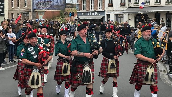 Montreuil : une parade finale grandiose pour le 75 ème anniversaire de la libération de la ville