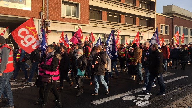 Plus d'un millier manifestants à Calais contre la réforme des retraites