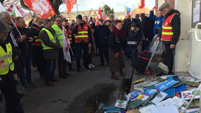 Retraites : colère des enseignants hier à Abbeville