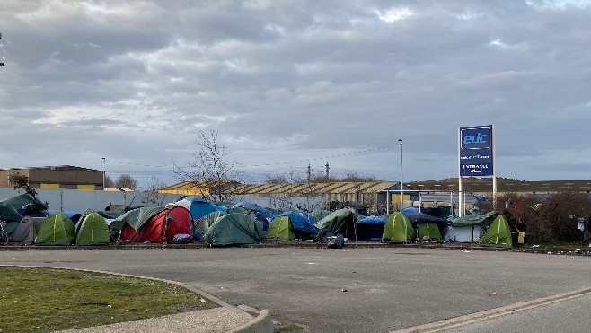 Calais : un migrant gravement blessé à l'arme blanche cette nuit