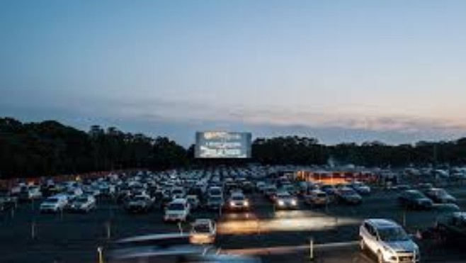 Abbeville : En attendant la réouverture des cinémas, la ville se met au drive-in