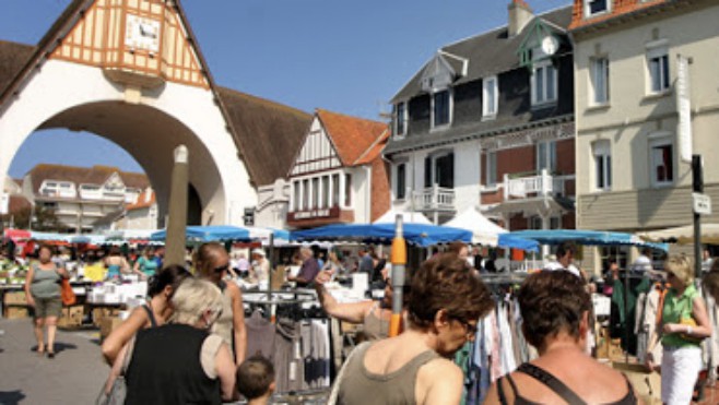 Dès demain, le port du masque sera obligatoire sur le marché du Touquet