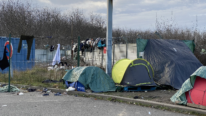 Calais : l'Etat dépense 3,6 millions d'euros par an pour nourrir les migrants