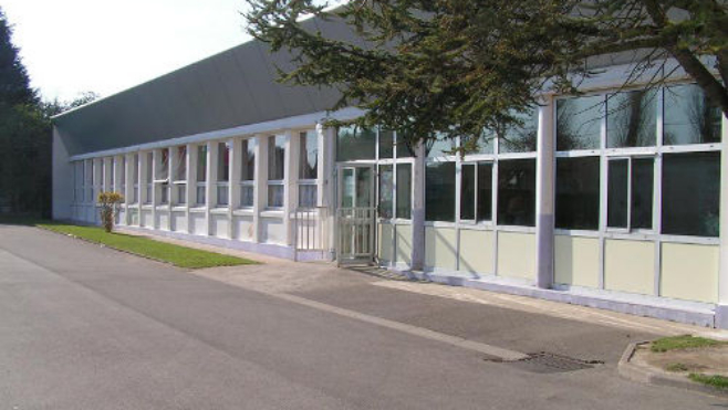 Fermeture du groupe scolaire Roger Macke à Coulogne