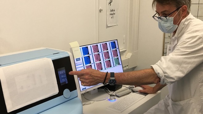 Un « Embryoscope » à l'hôpital de Calais permet de suivre les premières étapes de la vie. 