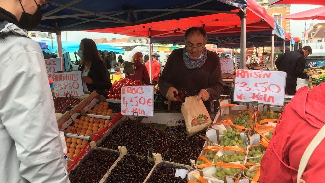 A Etaples, une fréquentation en hausse au plus beau marché de France.