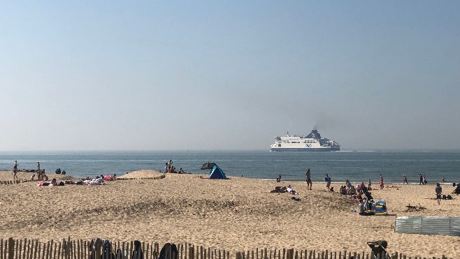 Interdiction préventive de la baignade sur la plage de Calais 