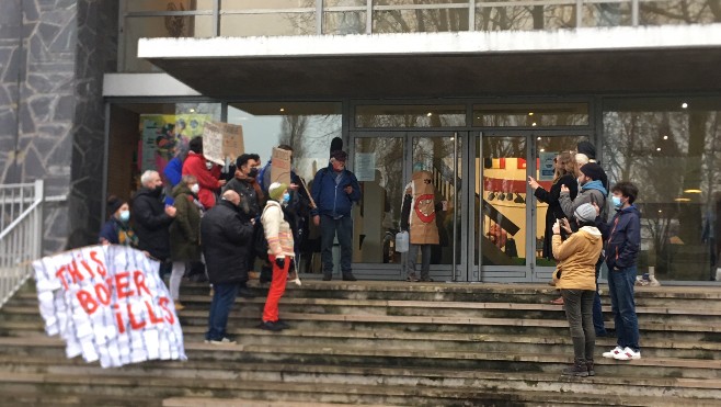 Manifestation de soutien aux exilés juste avant le conseil municipal de Calais