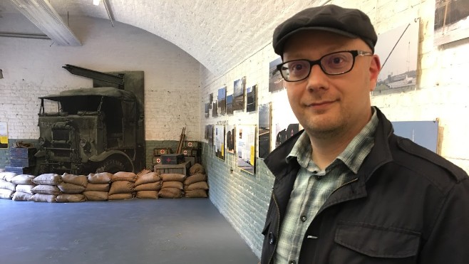 Découvrez « L'envers du décor » du film « Dunkerque » au Fort des Dunes. 