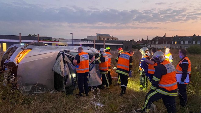 Spectaculaire accident ce matin à Coudekerque-Branche