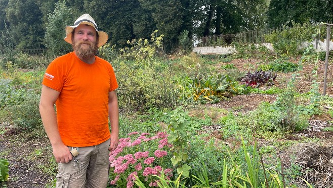 A Bouillancourt-en-Séry, Kevin propose d'amener la permaculture dans vos jardins et vos entreprises