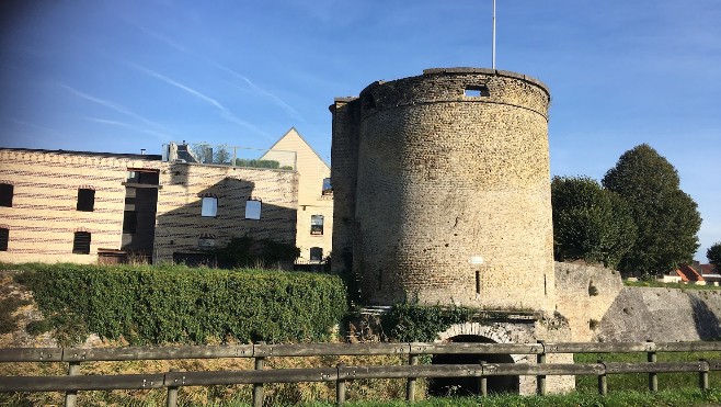 Bergues : le monstre de Necker ne sort pas qu'à Halloween !