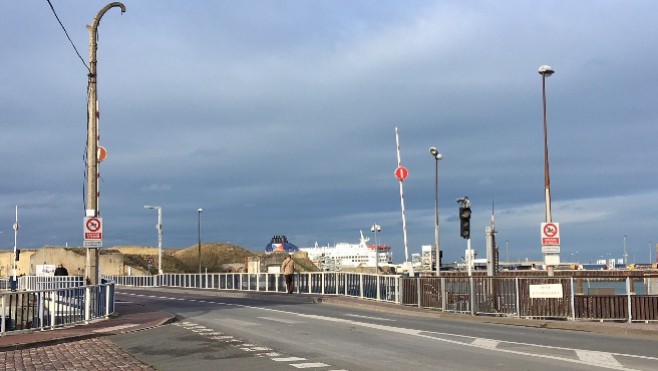 Un corps découvert près du pont Henri Hénon à Calais