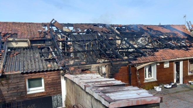 Bourthes : 2 maisons en feu, 14 personnes évacuées.