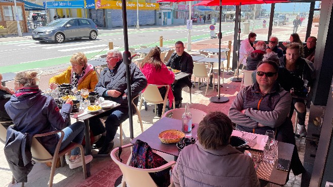 Malgré la météo maussade, les touristes au rendez-vous à Fort-Mahon pendant les vacances de printemps