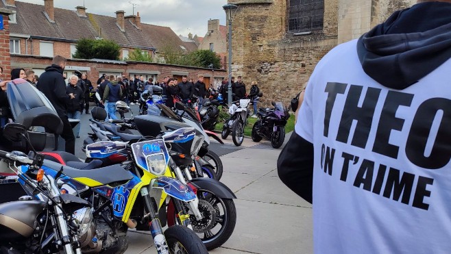 Bourbourg : 200 à 250 motos aux funérailles de Théo.