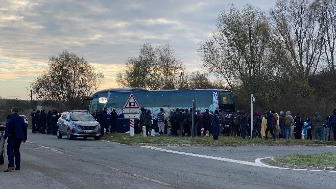 A Dunkerque, l'Etat met à l'abri des centaines de migrants en prévision du froid !