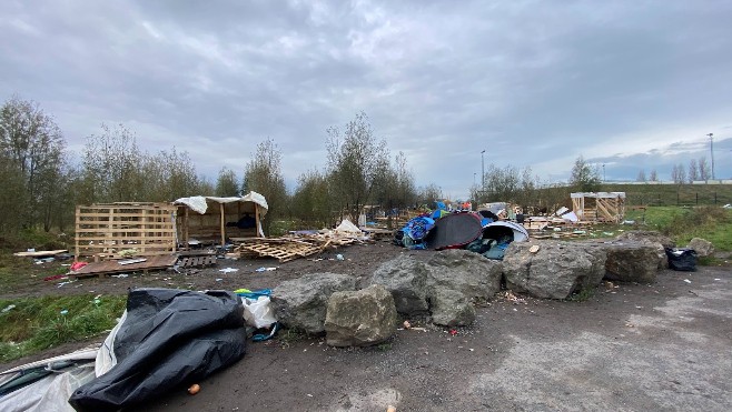 A Calais, trois camps de migrants démantelés pour des mises à l'abri en prévision du froid ! 