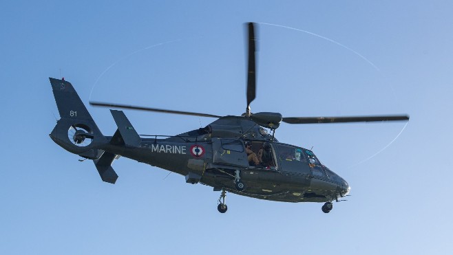 Le Touquet: l'hélicoptère de la Marine Nationale récupère un kitesurfeur en difficulté