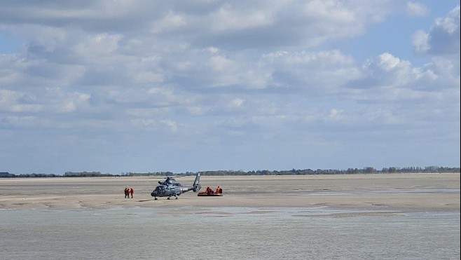 Berck sur Mer : 10 personnes prises par la marée ont pu être sauvées dimanche après-midi.