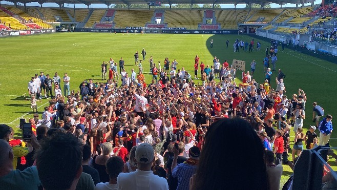 Football : le Racing Club de Calais monte en National 3 après sa victoire contre Arras dimanche !