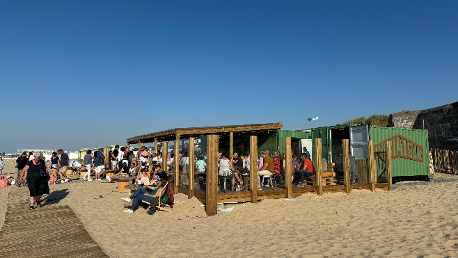 Profitez du soleil au bar de plage L’Aviateur à Blériot !