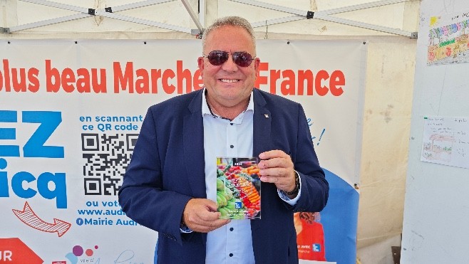 Le marché d’Audruicq récompensé pour sa deuxième place au concours du plus beau marché de France. 