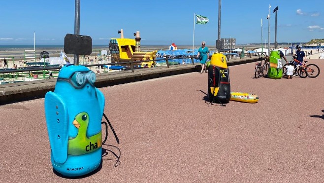 Finie la galère du gonflage des bouées sur la plage du Touquet