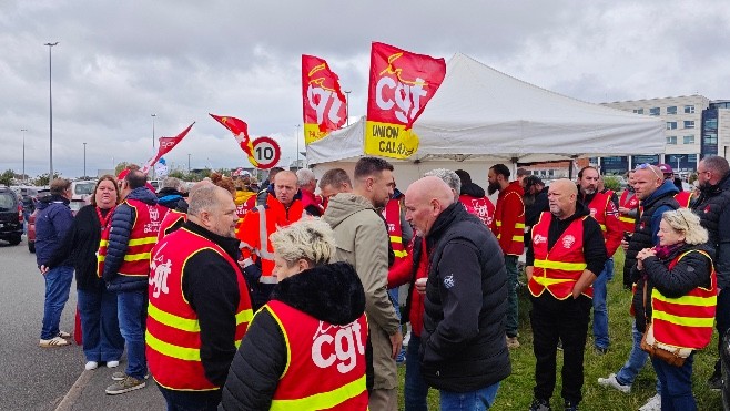 Calais : l’appel à la mobilisation pour les services publics a rassemblé jusqu’à 120 personnes mardi matin. 