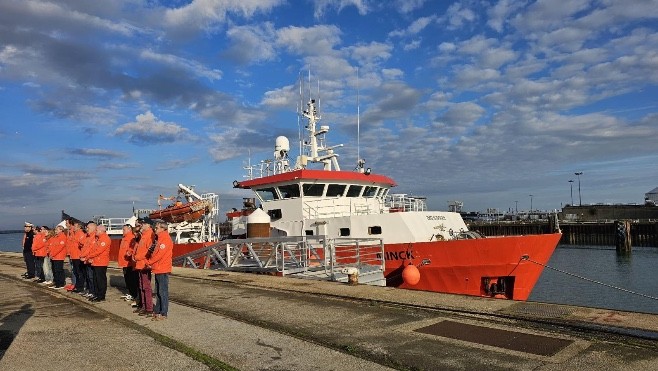 Calais : un nouveau ponton inauguré pour renforcer le dispositif de sauvetage en mer. 