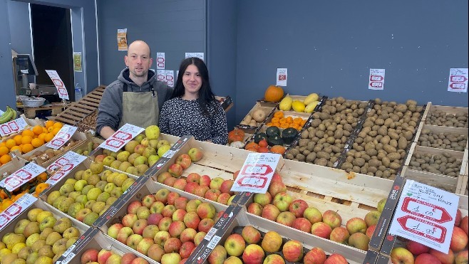 Une épicerie et un restaurant solidaire « Au bon thym » vous attend au 48 rue de la Lampe. 