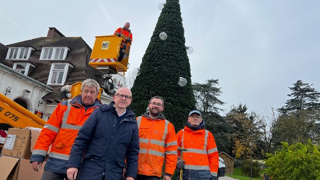 Derrière les illuminations de Noël du Touquet: 4000 heures de travail