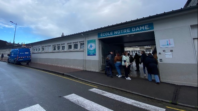 Calais : touchée par la foudre, l'Ecole Notre Dame a dû fermer tout l'après-midi !