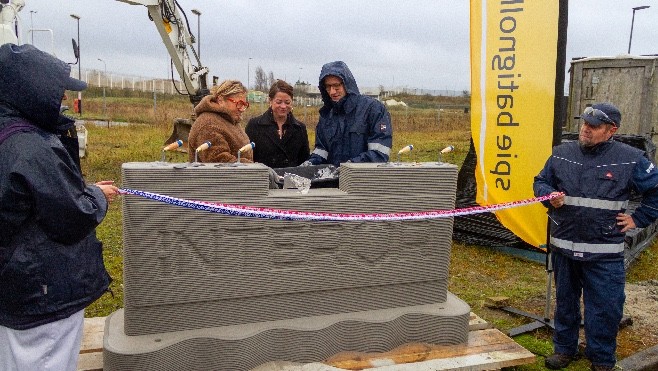 Calais : lancement de la construction du bâtiment industriel DUNOPALE. 