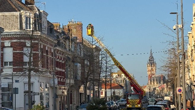 Calais: la grande échelle déployée boulevard Louis Pasteur