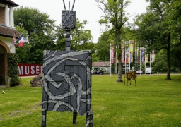 Au Touquet, un parcours de sculptures est installé dans les jardins de la station