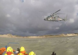 A Berck sur mer, un couple meurt emporté par la marée montante.