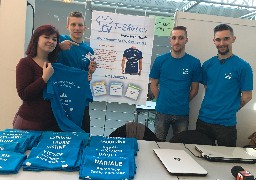 De jeunes Etaplois ont créé un nouveau concept de CV : le tshirt CV !