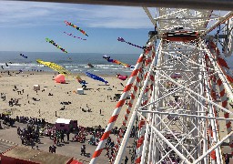 Berck : le public afflue pour admirer les Cerfs-Volants de la Grande Roue 