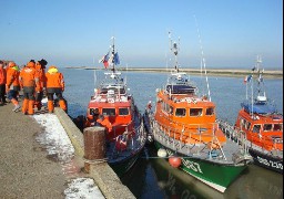 Un navire de pêche en feu au large de Dunkerque ce matin 