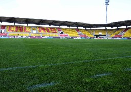 Réouverture du stade de l’Épopée à Calais pour la finale régionale de la Coupe de la Ligue entre Marck et Valenciennes 