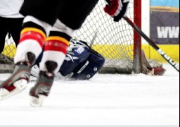 Dunkerque: le club de hockey sur glace mis en examen, 4 ans après la mort d'Hugo