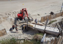 Oye-plage : l'escalier de la plage des Escardines est réparé !